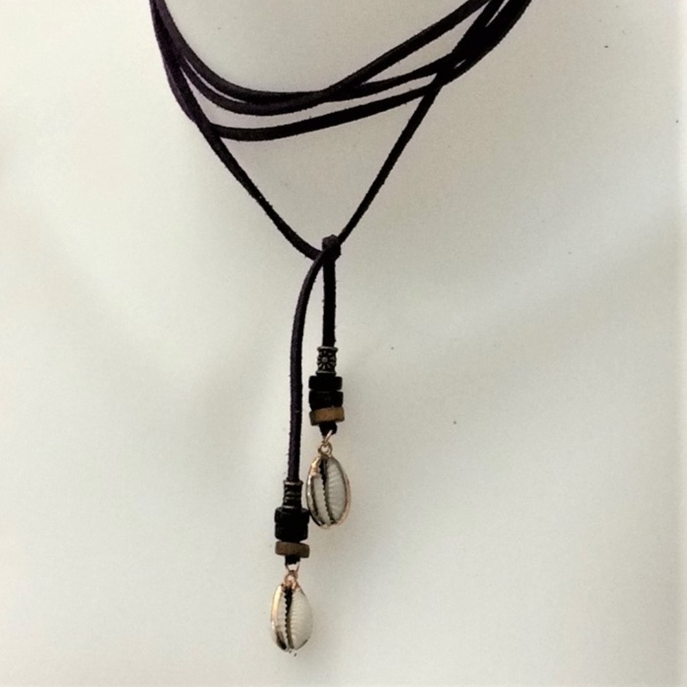 Purple suede cowrie shell wrap necklace choker NEW
